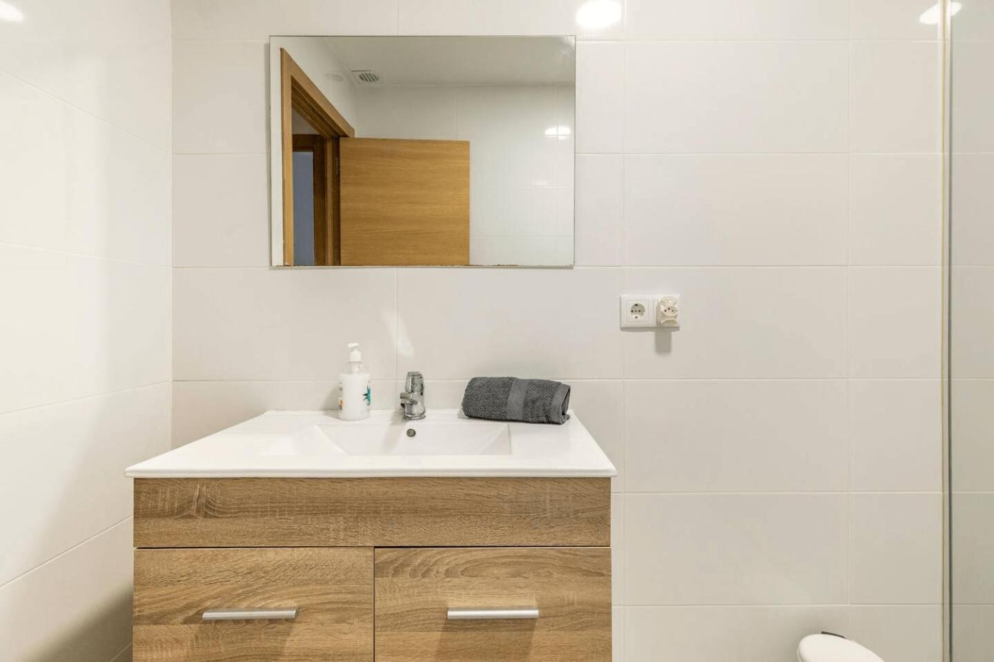 Ferienwohnung Vivienda Junto A Ruzafa - 12 Pax Y Mas Valencia Exterior foto